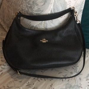 Coach Leather Purse | Black with Gold Hardware
